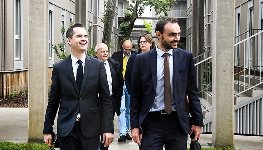 Brigitte Macron: le procès entâché